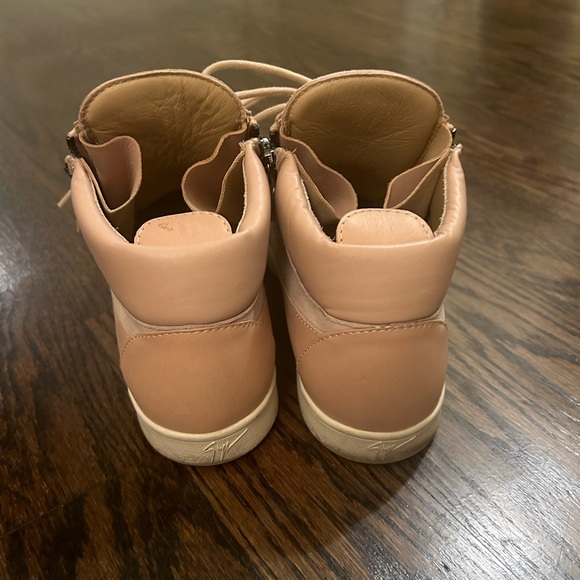 Giuseppe Zanotti Pink London Mid-top Sneaker. Size 38 (fits like a 7.5 US). - Picture 3 of 8